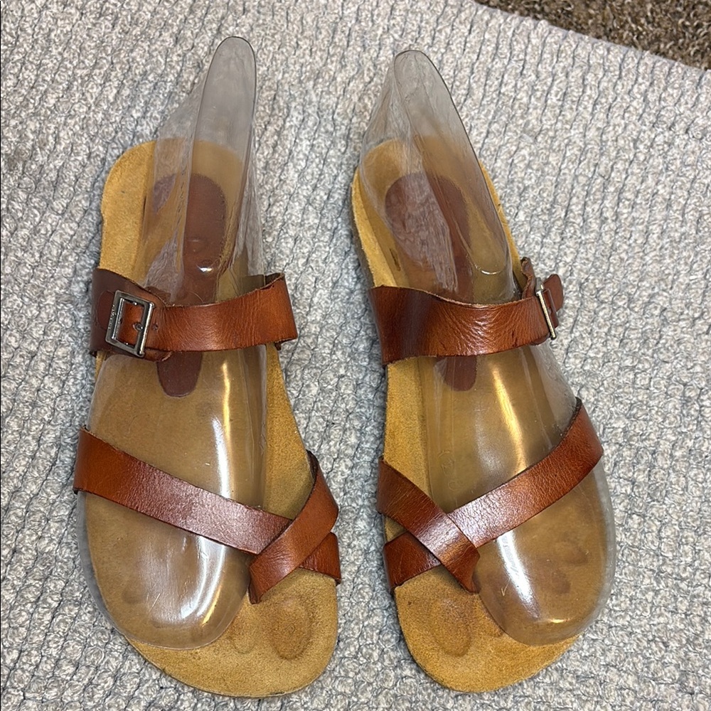 Classic Brown Sandals with Contoured Footbed